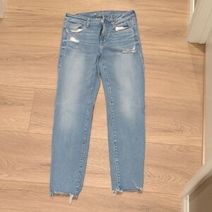 American Eagle Outfitters Light Blue Cropped Jeans